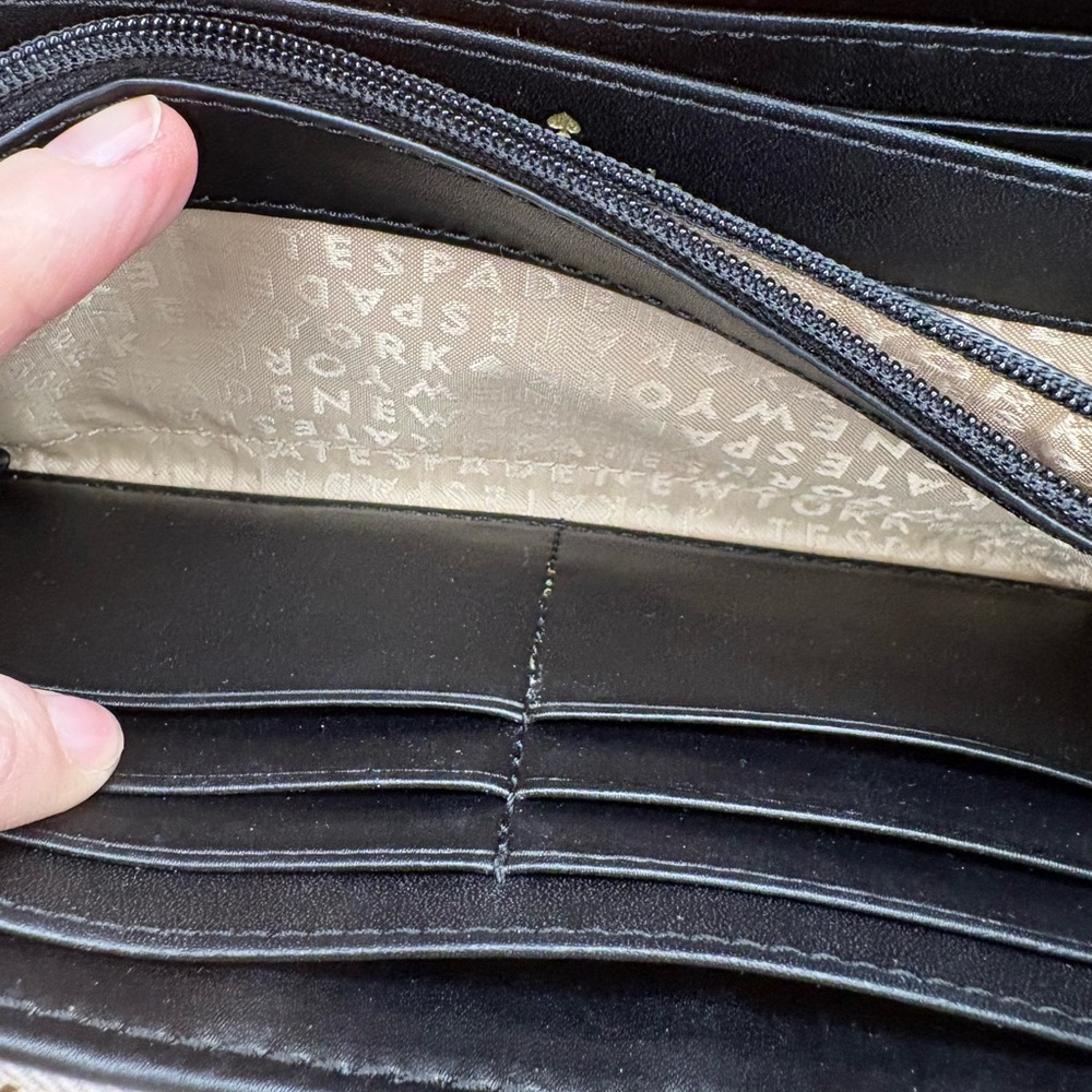 Kate Spade Wellesley Black and Cream Wallet - Picture 10 of 16